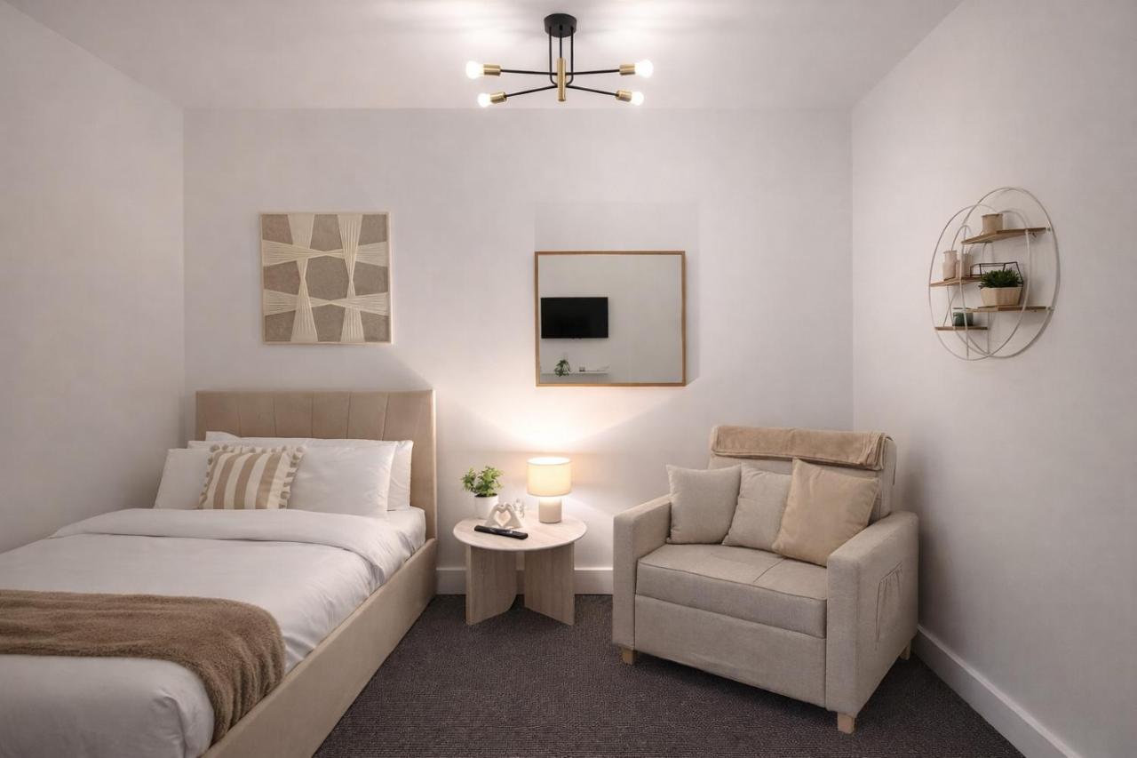 2-bed property · Manchester M9