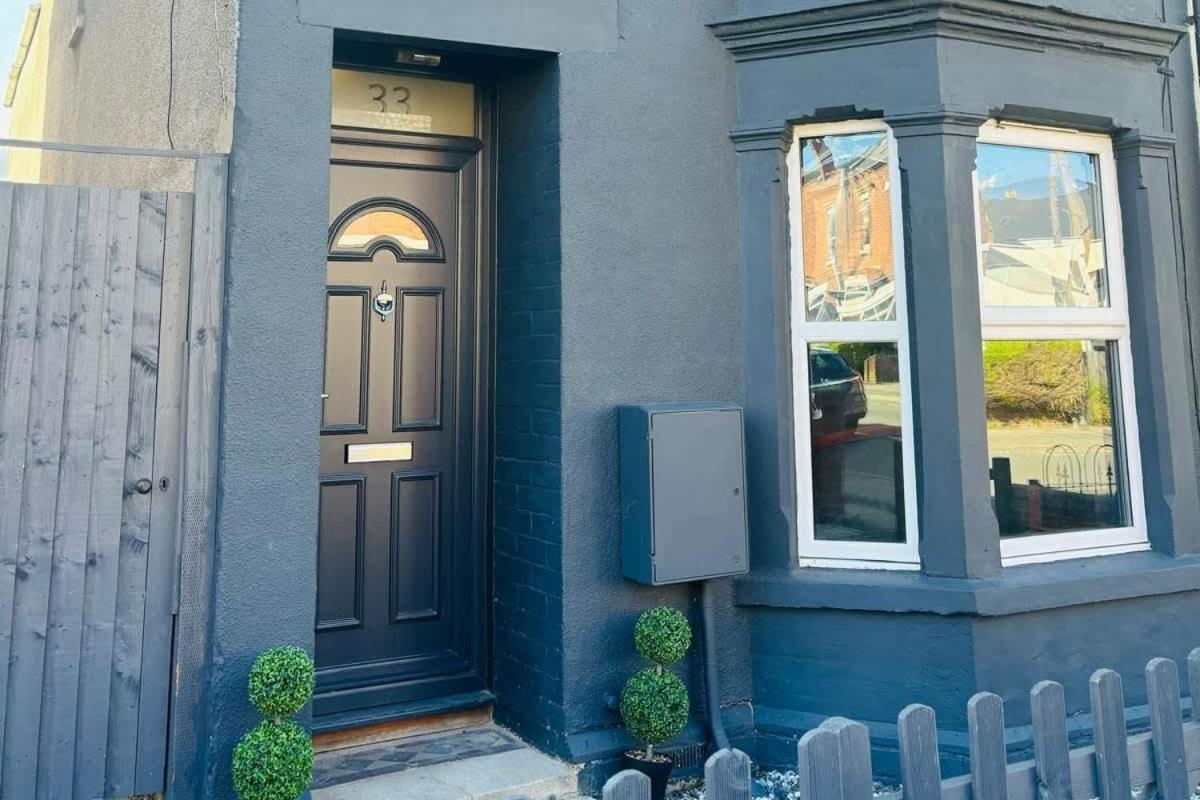 6-bed property · Gloucester GL1