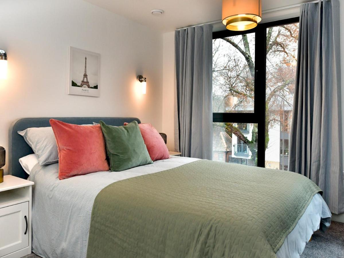 3-bed property · Cardiff CF11