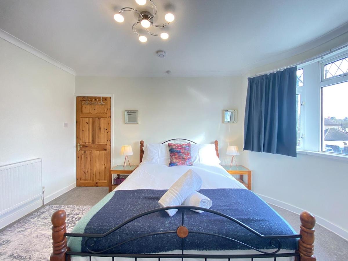 4-bed property · Cardiff CF14