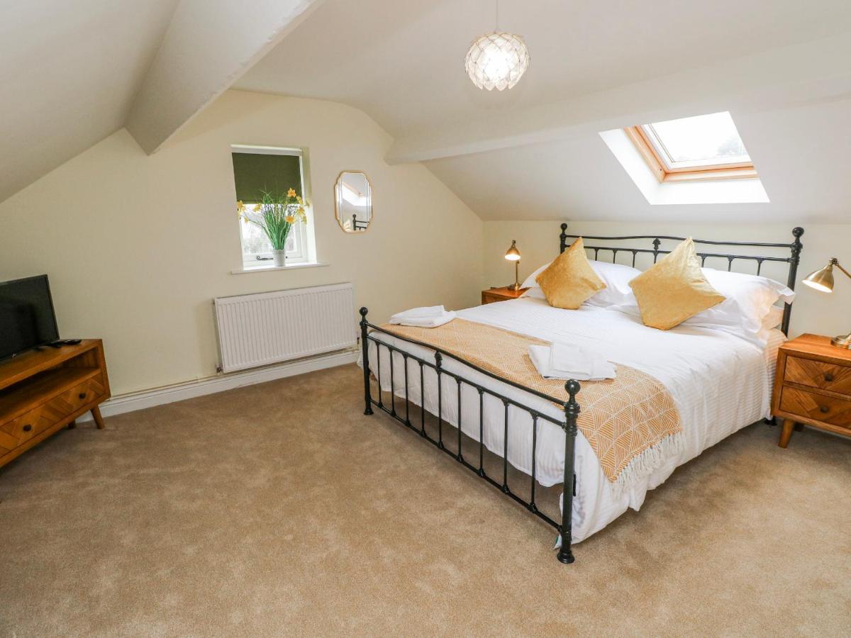 3-bed property · Swansea SA3