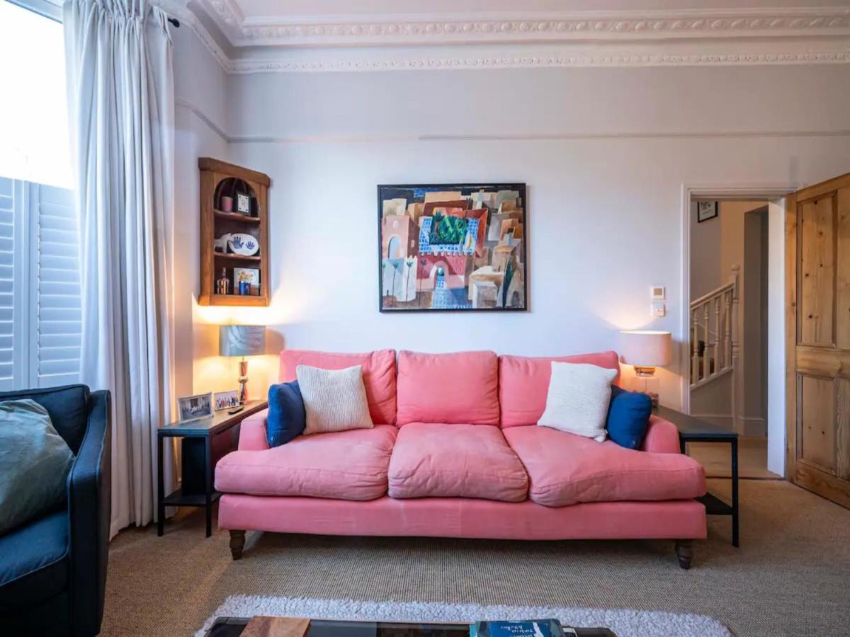 4-bed property · London SE22