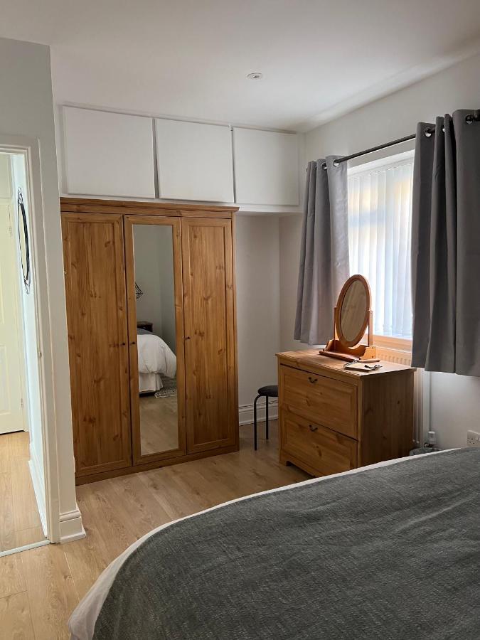 2-bed property · The Mumbles SA3