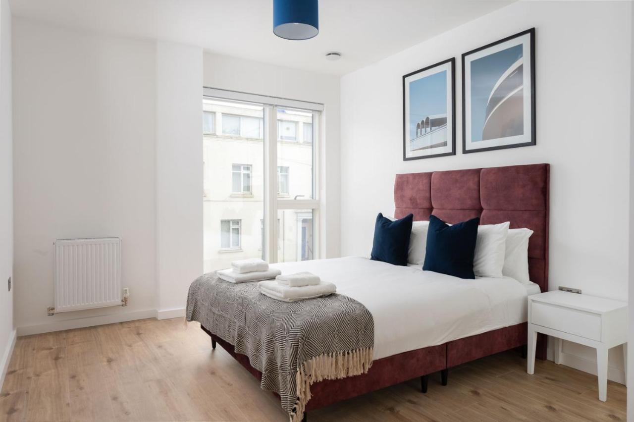 2-bed property · London SE13