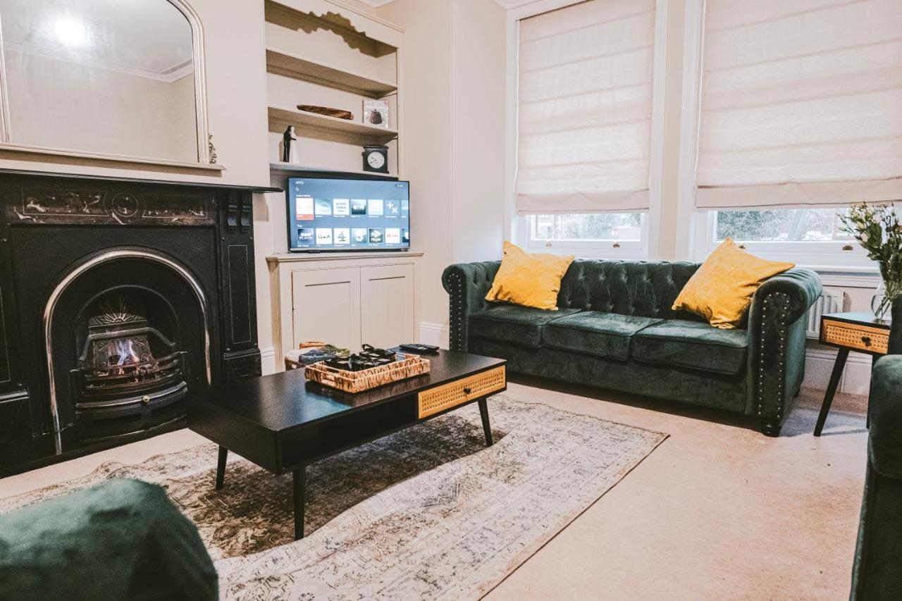 6-bed property · Gloucester GL1