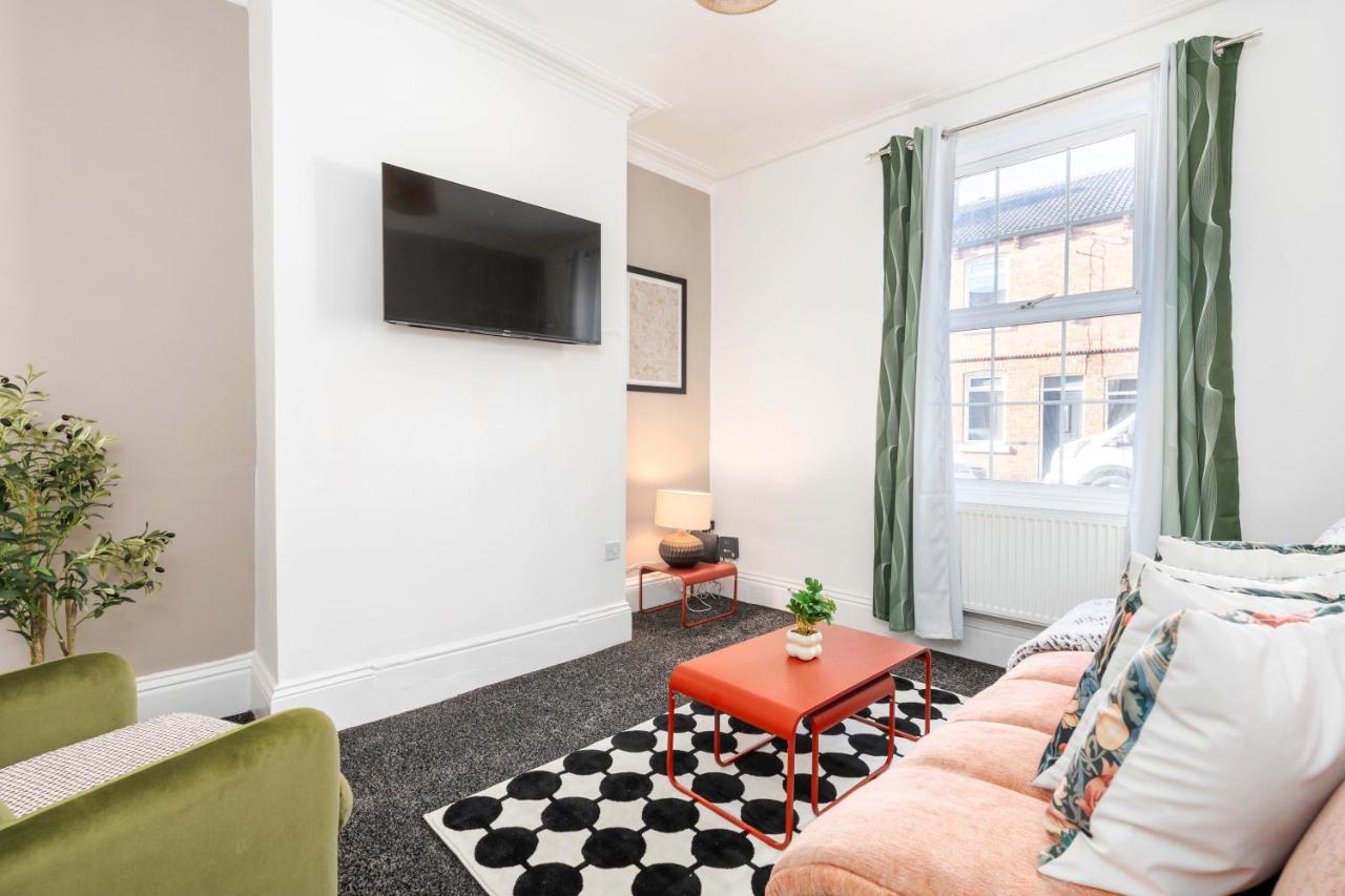 Perfect Booking Central Doncaster 3 Bed Home