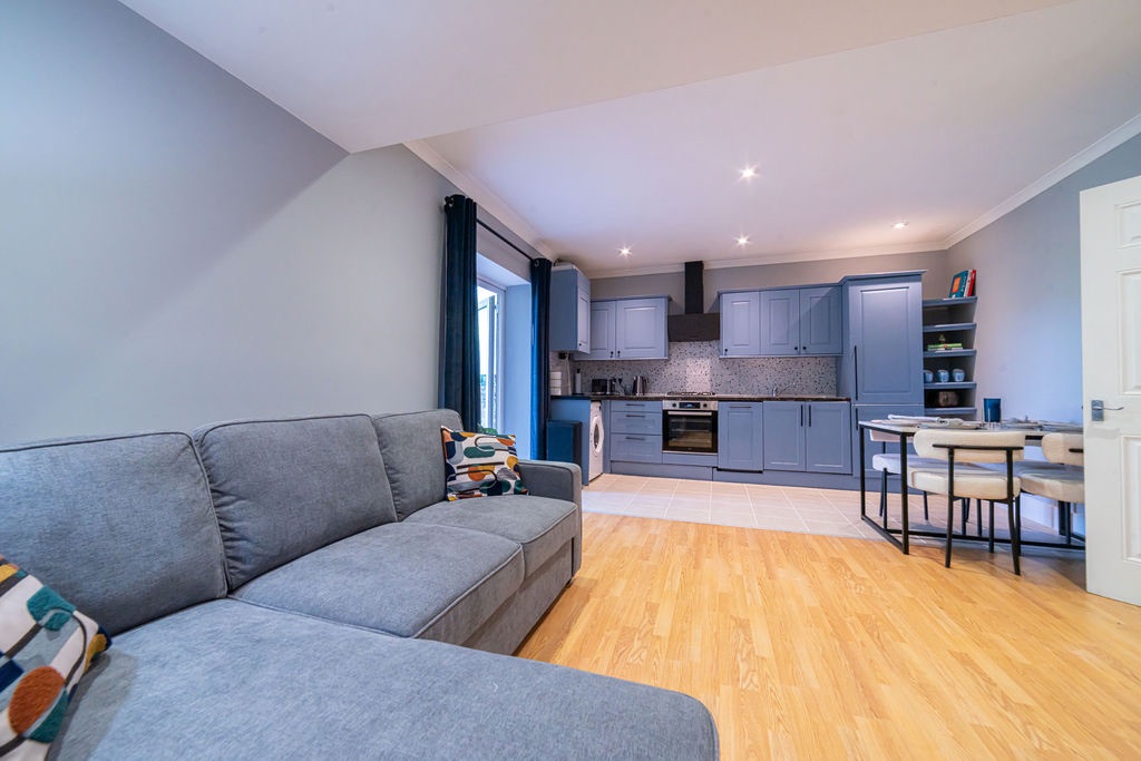 Spacious 3-Bed Team Accommodation | Lewisham