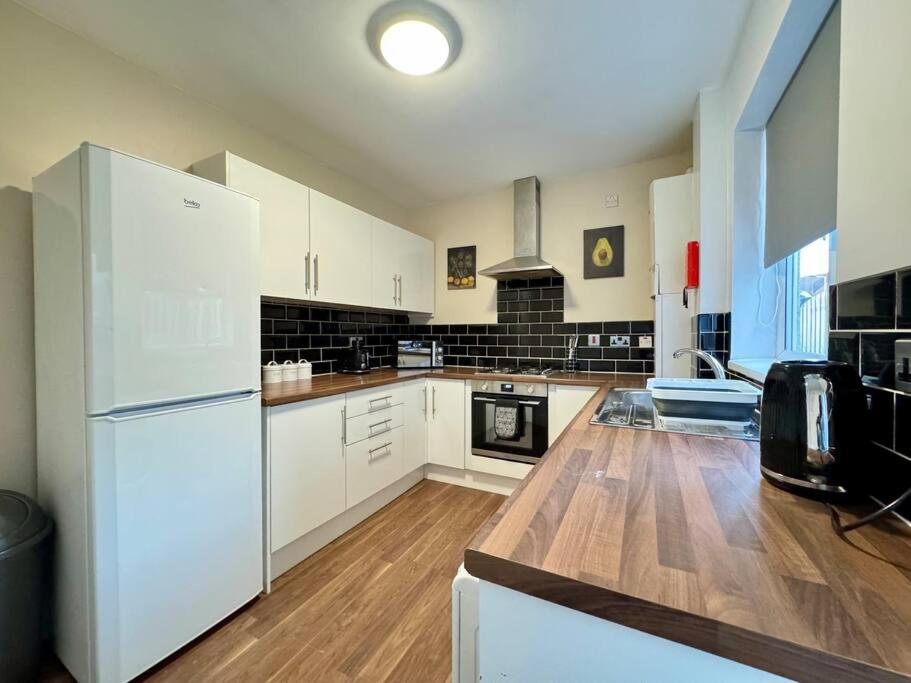 4-bed property · Doncaster DN5
