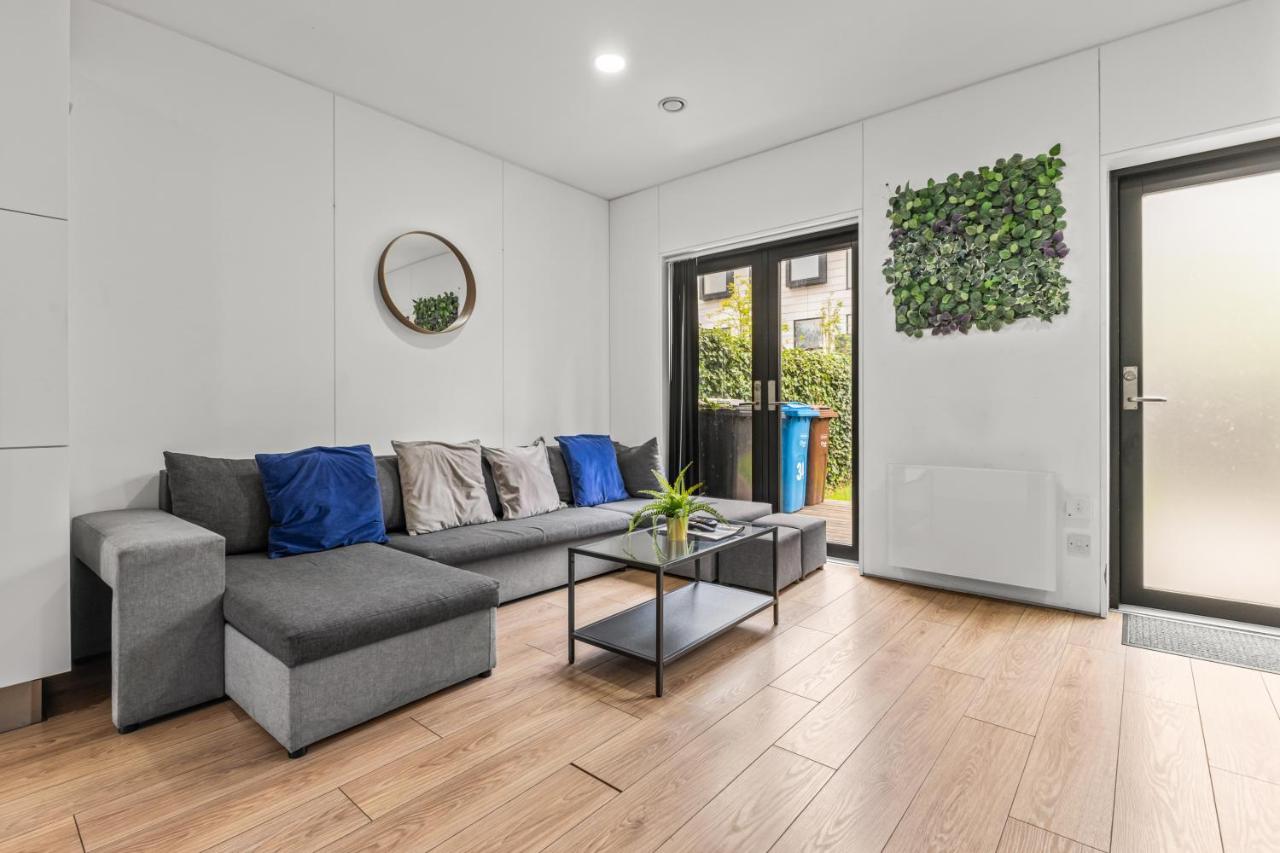 2-bed property · Salford M3