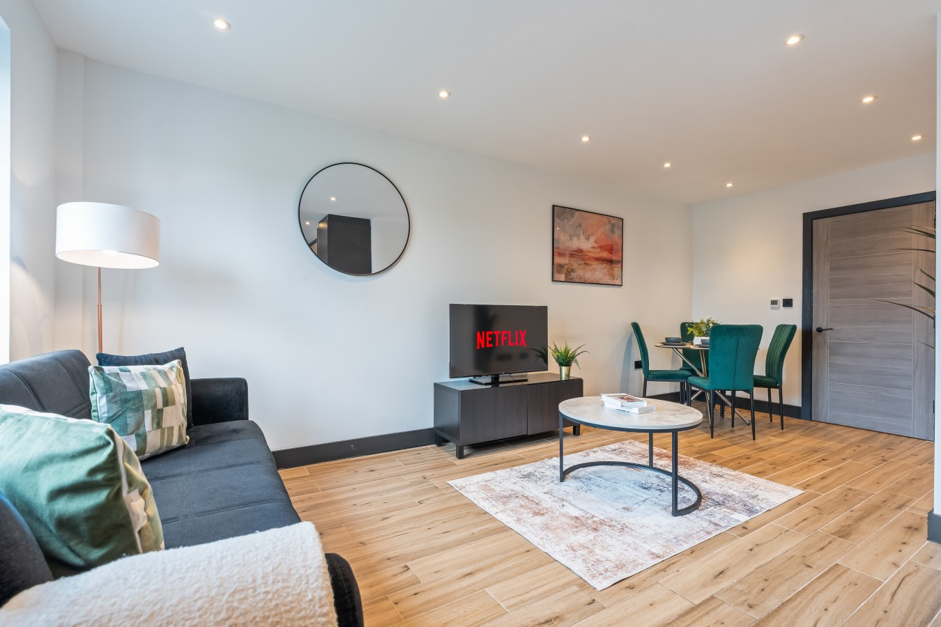 2 Bedroom Flat | Sleeps 5 | N. Finchley | Tube