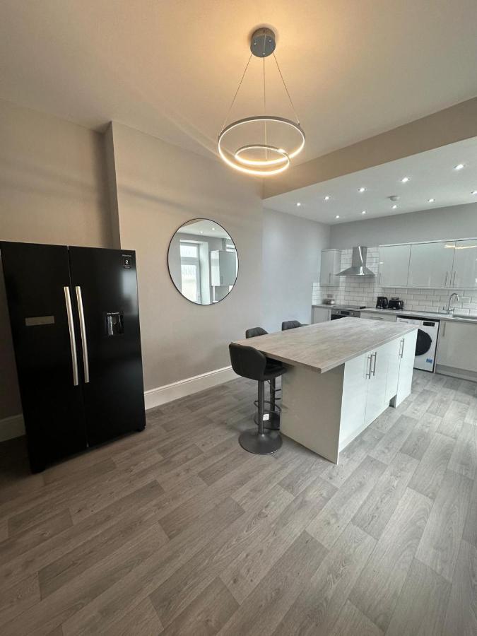 New Central 5 Bedroom House