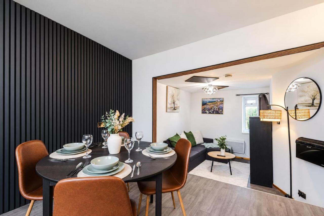 2-bed property · Manchester M40