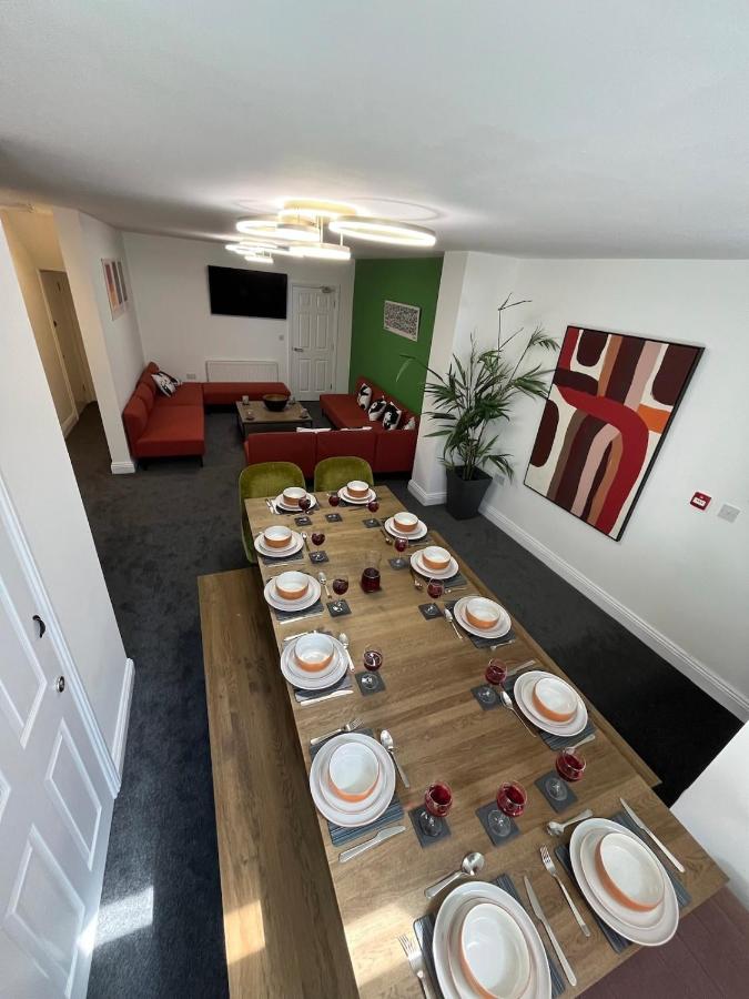 5-bed property · Chester CH3
