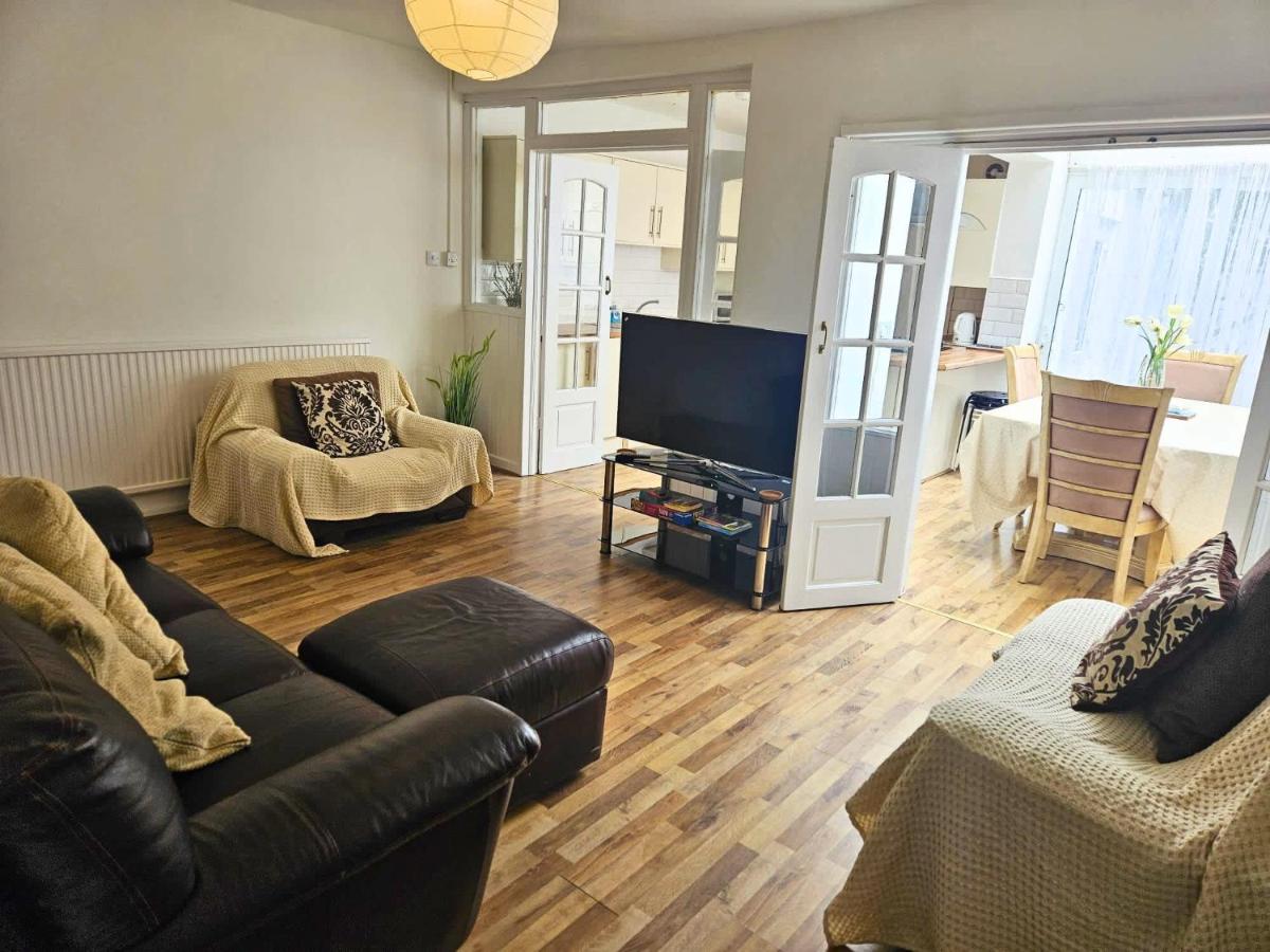 5-bed property · Bristol BS5