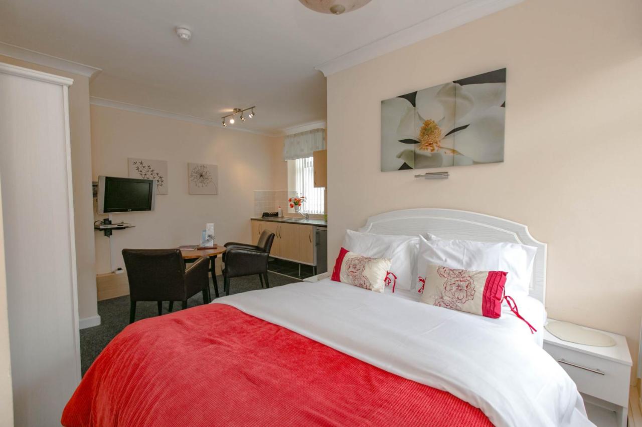 2-bed property · Blackpool FY4