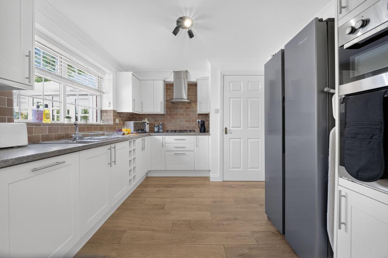 5-bed property · Leicester LE3