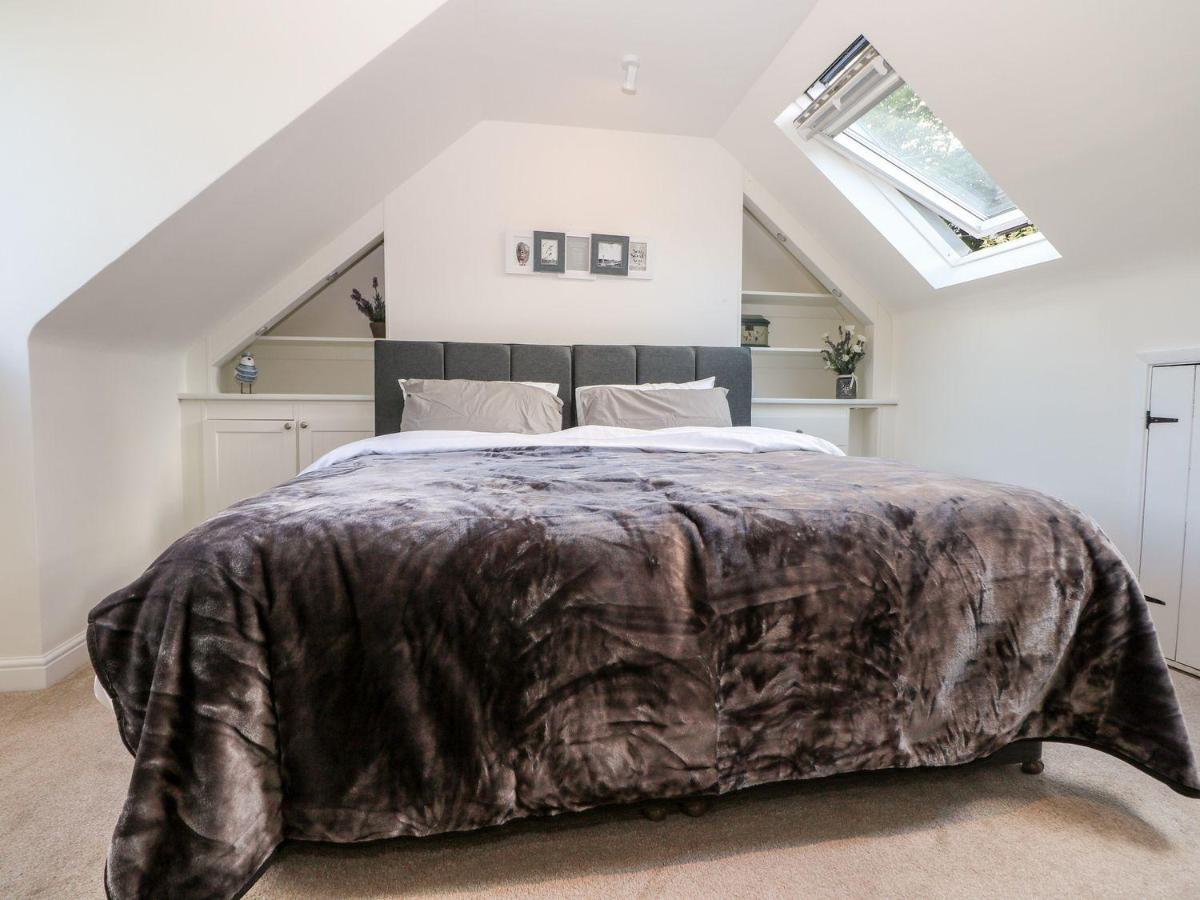 4-bed property · Southampton SO31