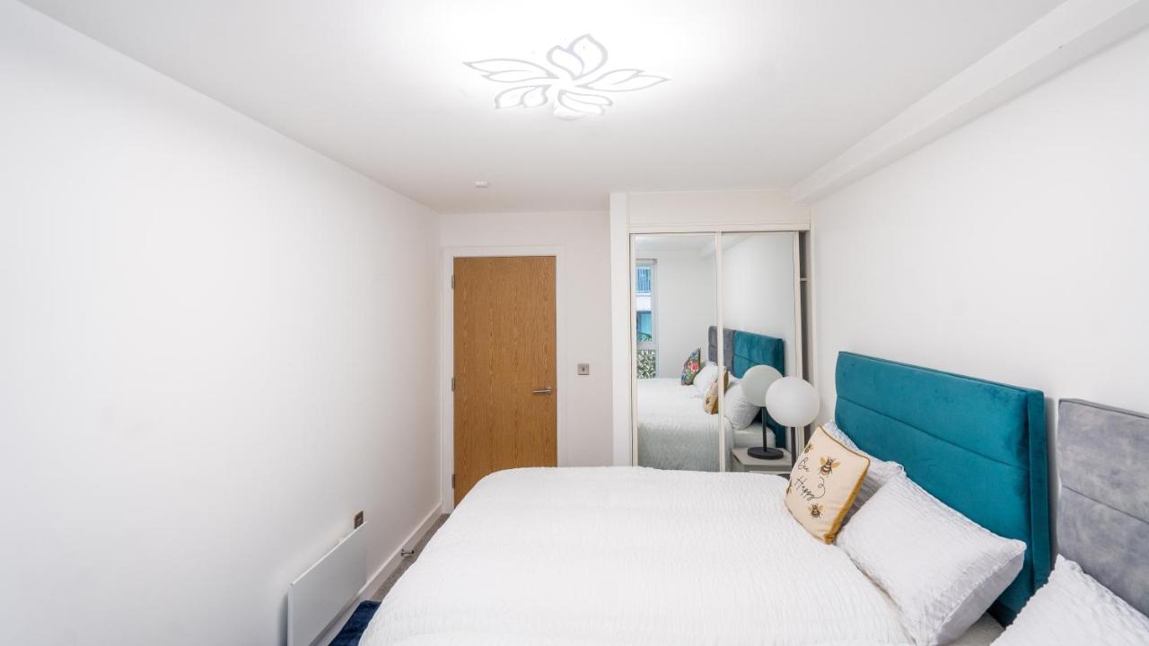 2-bed property · Salford M5